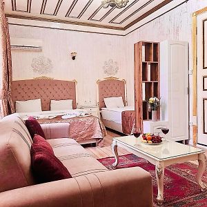 Alhambra Apart Hotel